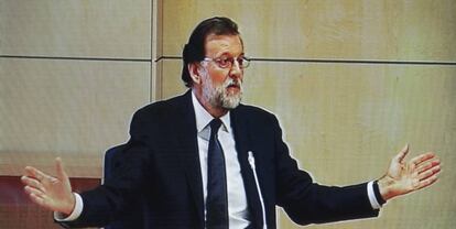 El presidente del Gobierno, Mariano Rajoy, que presta declaraci&oacute;n como testigo en el macrojuicio de corrupci&oacute;n de la trama G&uuml;rtel.