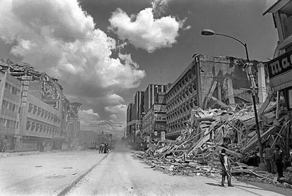 Avenida Izazaga, terremoto de 1985.