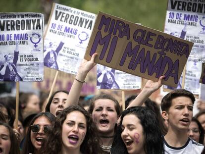 Manifestación estudiantil contra la sentencia del 'caso La Manada' en Barcelona. 