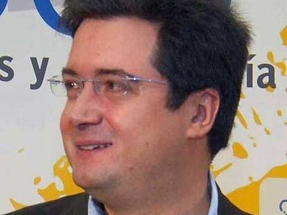 Óscar López.