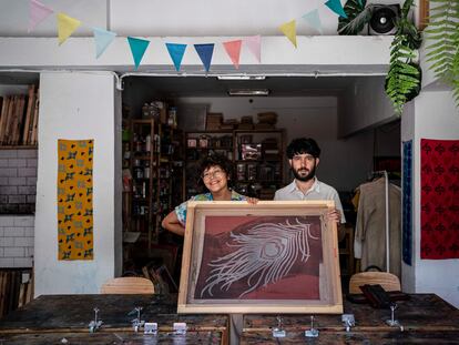 Gabriela Rodriguez y Xavier Robledo, creadores de Fábrica de Texturas en Madrid.