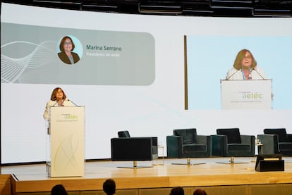 La presidenta de Aelec, Marina Serrano, en el congreso anual de la patronal eléctrica, celebrado este miércoles en Madrid.