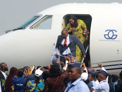 Bemba, a su llegada al aeropuerto de Kinshasa.