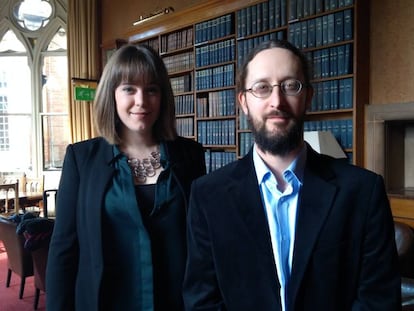 Los investigadores de Oxford Rachel Wood y Jonathan Duquette, cofundadores de Woolf University.
