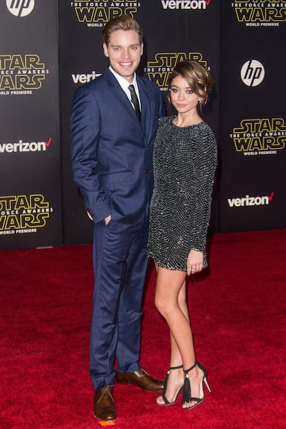 La actriz de Modern Family, Sarah Hyland, con Domnic Sherwood.