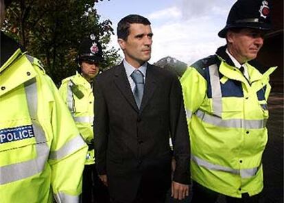 Roy Keane, a la entrada a la magistratura de Trafford.