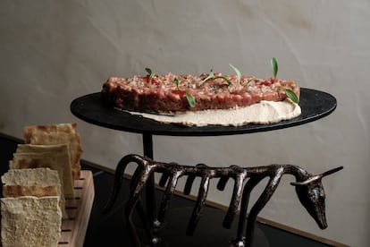 'Steak tartar', de solomillo de ternera de Cangas, con salsa bearnesa, con el que recibió el primer premio en el campeonato celebrado este año en el Fórum de Gastronomía de Girona.