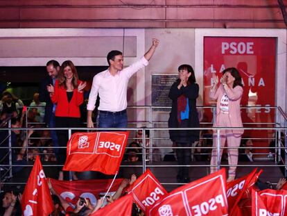 El candidato a la presidencia del Gobierno por el PSOE, Pedro Sánchez, durante su valoración de los resultados electorales.