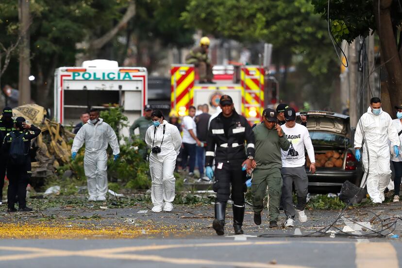 Al menos seis muertos y más de 60 heridos en un ataque con explosivos a ...