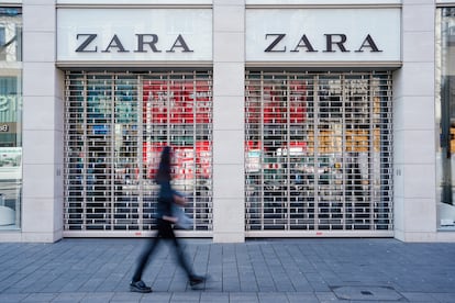 Una tienda de Zara cerrada en Alemania, el pasado miércoles.