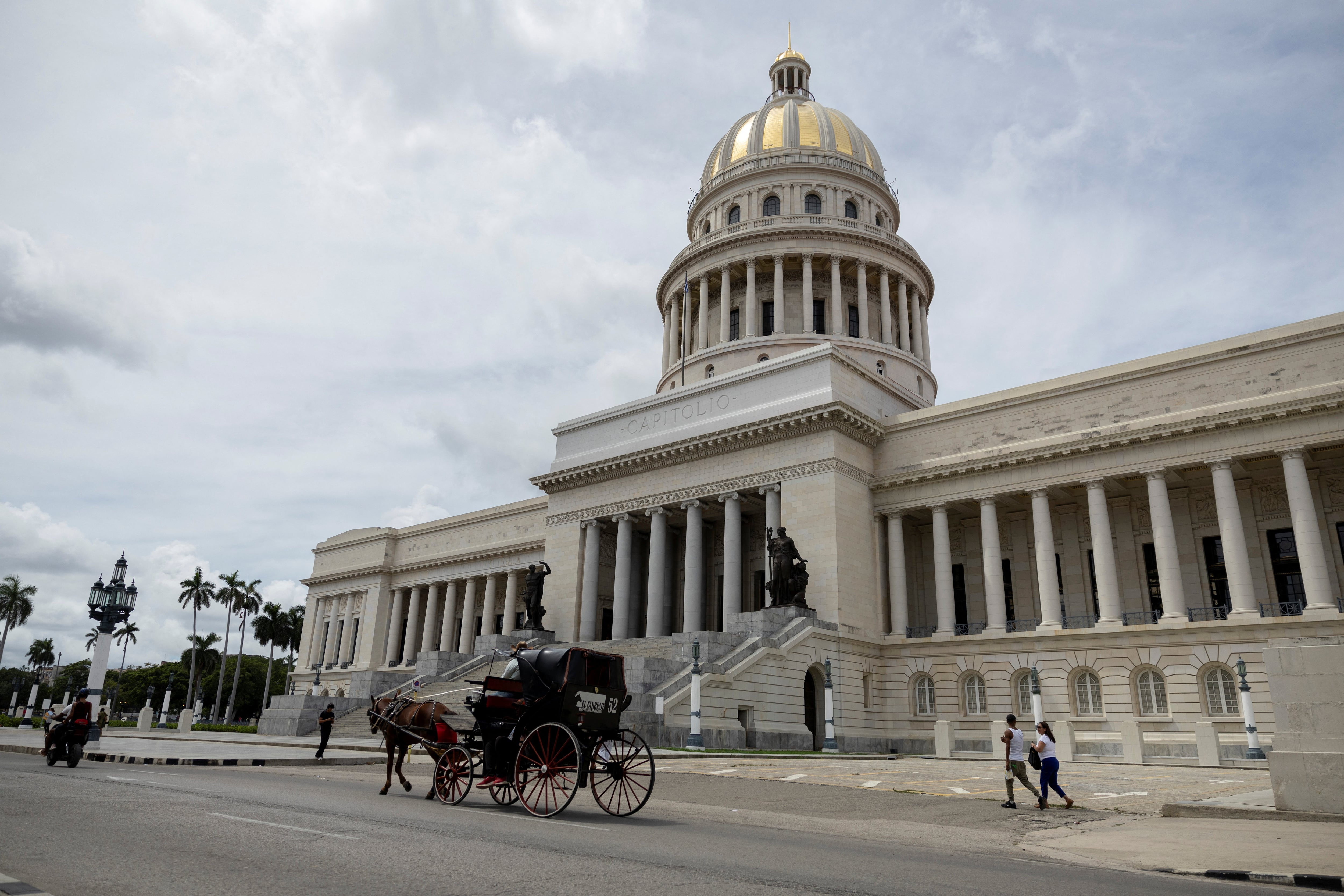 Estados Unidos sanciona a un banco estatal cubano por sus vínculos con uno iraní