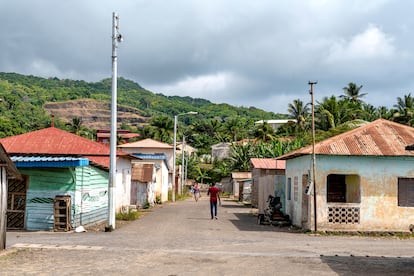 Una calle de la capital San Antonio de Palé de la isla de Annobón.