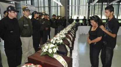 Entrega de los restos de 36 víctimas de guerrillas y paramilitares.