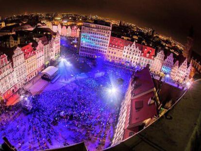La Plaza Mayor de Wroclaw, durante los actos inaugurales de la capitalidad cultural europea. 