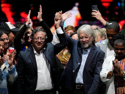 El presidente electo Gustavo Petro y el exsenador Antanas Mockus