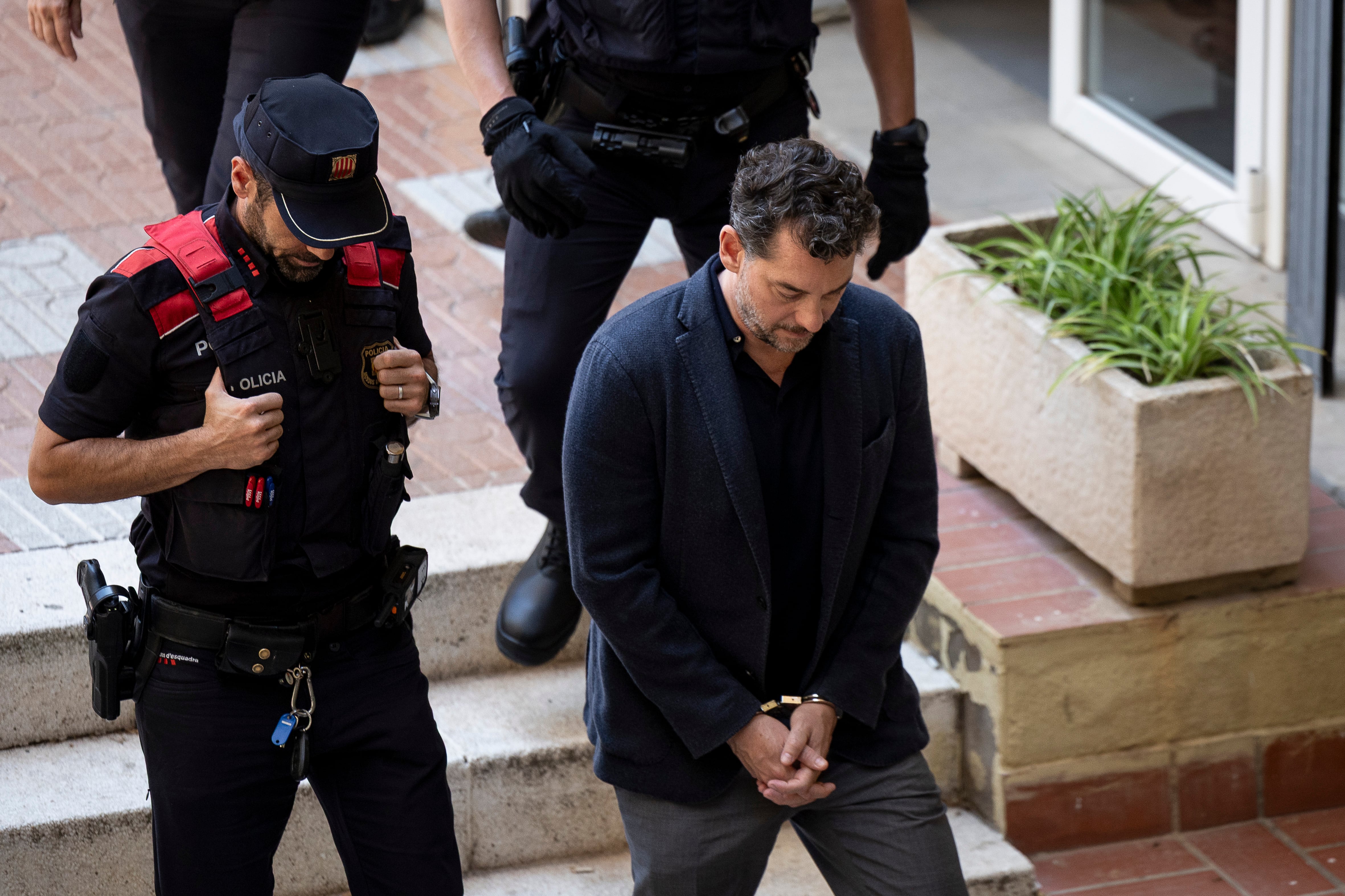 Las pruebas que acorralan a Jonathan Andic: tres visitas previas a Montserrat, un móvil desaparecido y un cambio de testamento