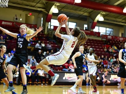 Partido universitario de baloncesto en Saint Joseph's University.