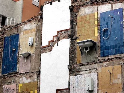 Cuartos de baño en la edición de 2005 de Tallers Oberts