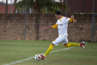 Lúcio no treino do Brasiliense.