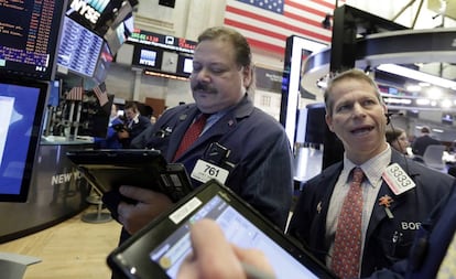 Operadores de Bolsa em Wall Street.