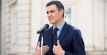 Pedro Sánchez, durante su intervención tras la reunión con el exprimer ministro británico Gordon Brown. 