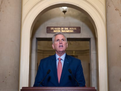 El presidente de la Cámara de Representantes, Kevin McCarthy, durante su comparecencia para anunciar una investigación contra Joe Biden.