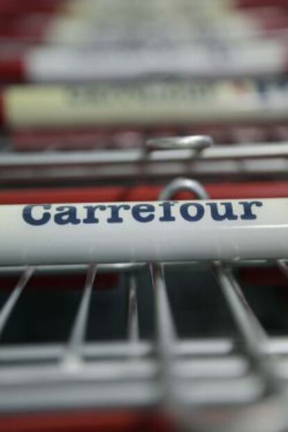 Un carrito de Carrefour