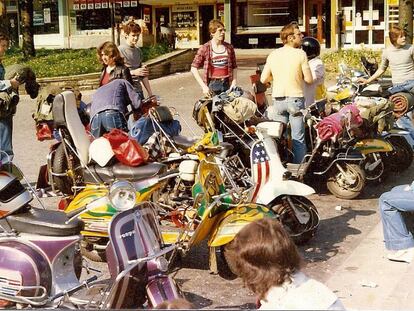 Los chicos de Wigan (Greater Manchester) en 1974. Imagen perteneciente al libro ‘The Bag I’m in: Underground Music and Fashion in Britain 1960-1990’ (Cicada Books), de Sam Knee.