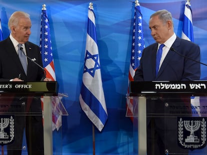 Joe Biden, entonces vicepresidente de Estados Unidos, y Benjamín Netanyahu, durante una rueda de prensa conjunta en Jerusalén en 2016.