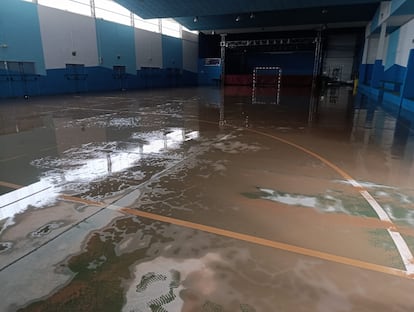 Polideportivo de la localidad zaragozana de Fuentes de Ebro, este sábado, en una imagen cedida por el Ayuntamiento.