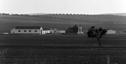 Vista de la finca cortijo de Los Galindos, a dos kilómetros del municipio de paradas (Sevilla), donde se perpetraron los cinco asesinatos, el 22 de julio de 1975.