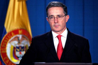 El presidente de Colombia, Álvaro Uribe, durante una conferencia de prensa.