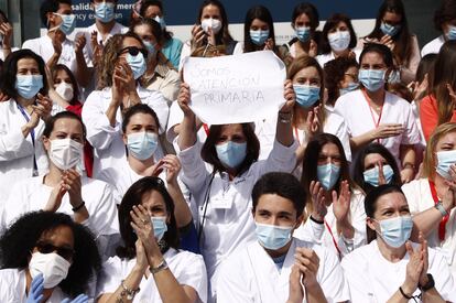 Trabajadores del hospital de Ifema, en Madrid.