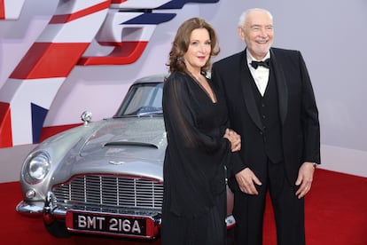 Barbara Broccoli y Michael G. Wilson, en el estreno de 'Sin tiempo para morir' el pasado 28 de septiembre en el Royal Albert Hall de Londres.