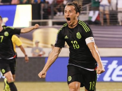 Guardado celebra el pol&eacute;mico gol ante Costa Rica el 19 de julio. 