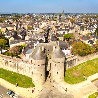 Vista de Guérande y de la fortificación que rodea la ciudad.