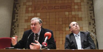 El secretario general de Ascer, Pedro Riaza, y el responsable de asuntos laborales, Germ&aacute;n Belbis.
 