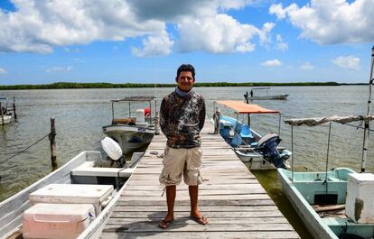El guía turístico Francisco Machain en Río Lagartos, en Yucatán, el 21 de junio. Aunque Yucatán se mantiene a salvo de la violencia criminal que golpea a gran parte de México, considera que la inseguridad es uno de los mayores retos del próximo presidente.