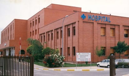 Fachada del hospital de Hellín, en Albacete.
