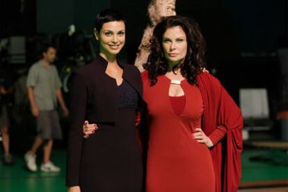 Morena Baccarin (Anna), izquierda, y Jane Blader (Diana).