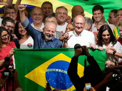 Luiz Inacio Lula da Silva celebra su triunfo en las urnas, en São Paulo, el 30 de octubre de 2022.