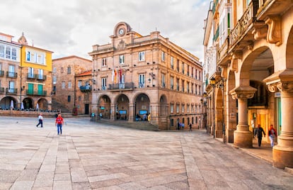 35. Ourense: Plaza Mayor (antigua Plaza del Campo).