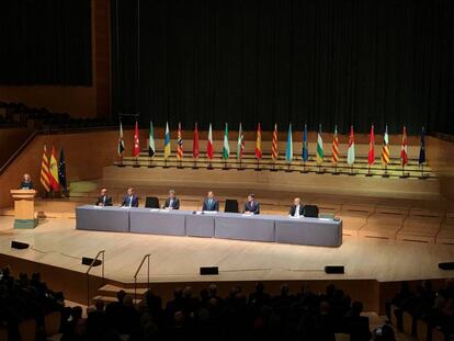 09/04/2018 Acto de entrega de los despachos judiciales con el Rey Felipe VI; el presidente del Tribunal Supremo y del Consejo General del Poder Judicial, Carlos Lesmes; la directora de la Escuela Judicial, Gema Espinosa; el vicepresidente del Tribunal Supremo, Ángel Juanes, y los miembros de la Sala de Gobierno del alto tribunal; el presidente de la Audiencia Nacional, José Ramón Navarro, y el presidente del Tribunal Superior de Justicia de Catalunya, Jesús María Barrientos.
 
 