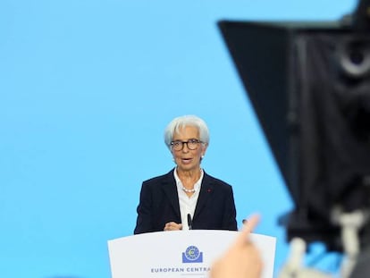 Christine Lagarde, presidenta del BCE, en la rueda de prensa posterior a la reunión del consejo de gobierno del 27 de octubre