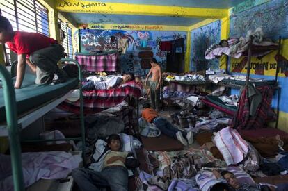 Una de las habitaciones donde viven los niños en La Gran Familia.