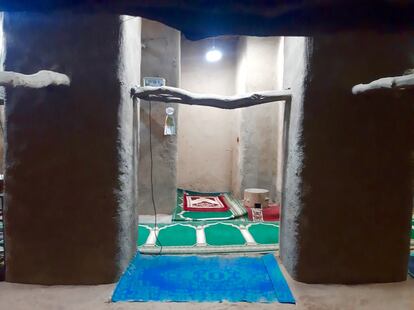 Mihrab de la mezquita grande de Kong. Esta hornacina en mitad de la Alquibla, y en la que suele rezar el imán, indica a los fieles la dirección de La Meca.