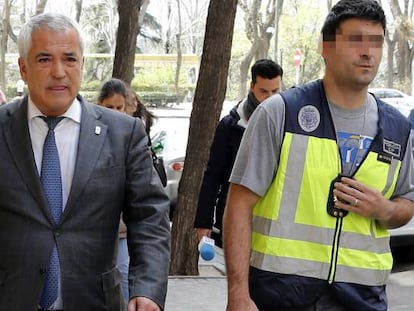 Luis Pineda en el momento de su detenci&oacute;n.