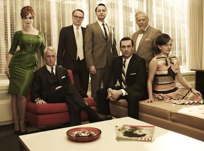 El reparto de Mad Men, en una imagen promociona