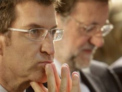 Feijóo (en primer término) junto a Rajoy, en un mitin en Vigo en 2012