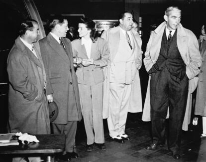 Desde la izquierda: Gene Sarazen, Bobby Jones, Katharine Hepburn, Walter Hagen y Tommy Armour.